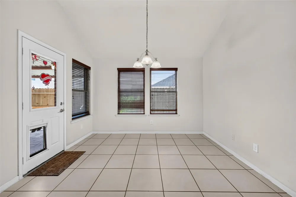 15734 Bannowsky Lane Houston, TX 77049