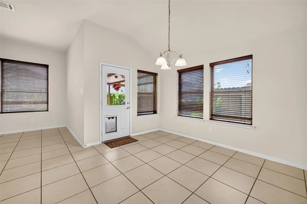 15734 Bannowsky Lane Houston, TX 77049