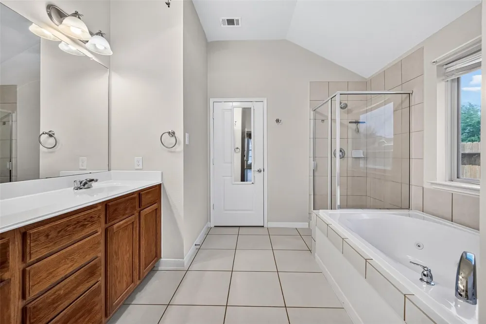 15734 Bannowsky Lane Houston, TX 77049
