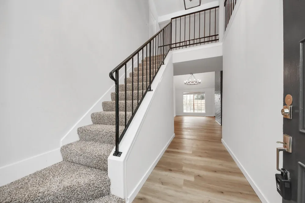 718 Land Grant Drive Richmond, TX 77406