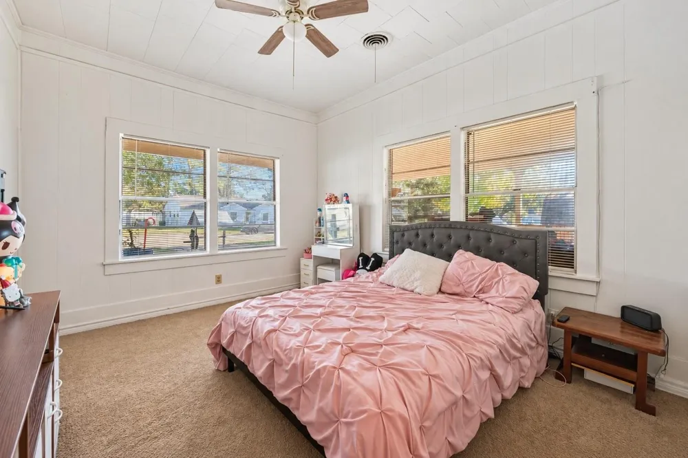 945 Travis Street Liberty, TX 77575