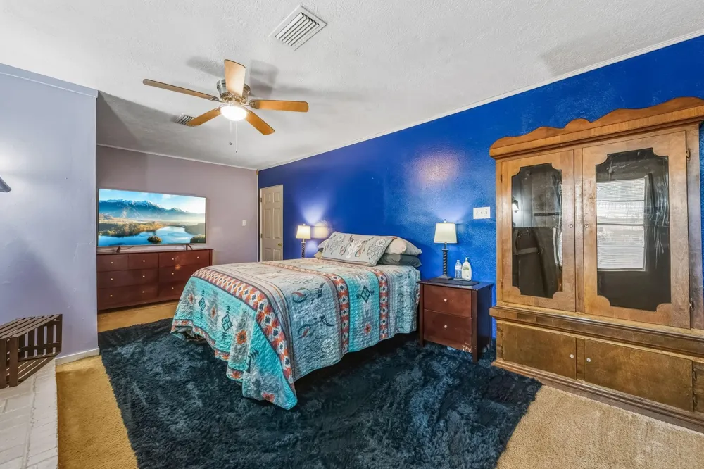 945 Travis Street Liberty, TX 77575