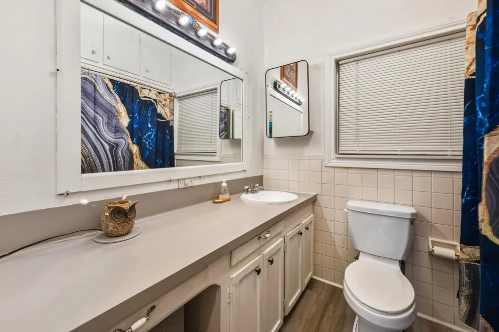 945 Travis Street Liberty, TX 77575
