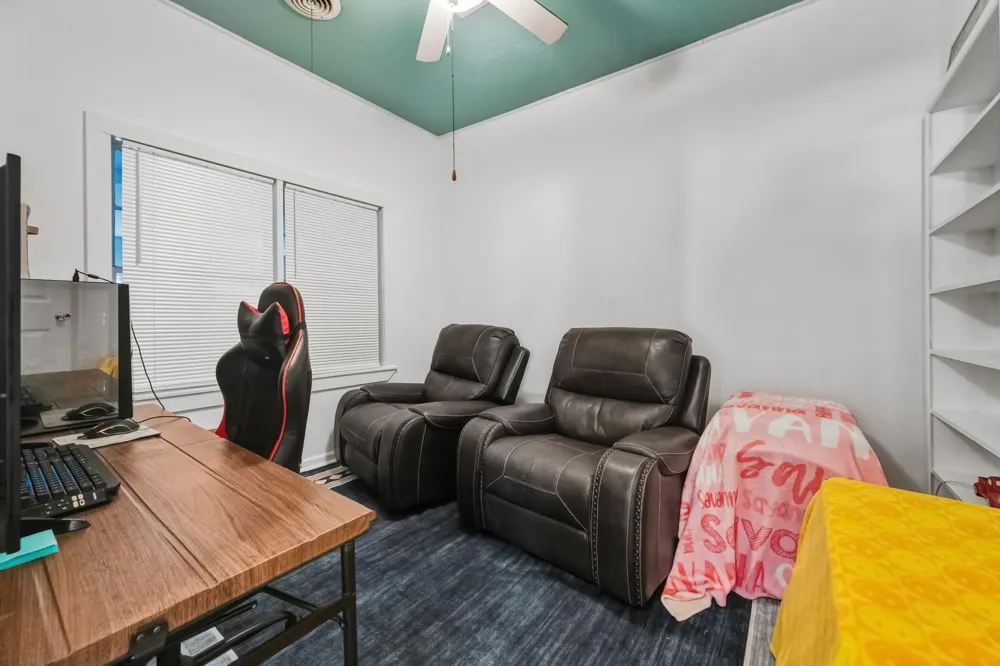 945 Travis Street Liberty, TX 77575