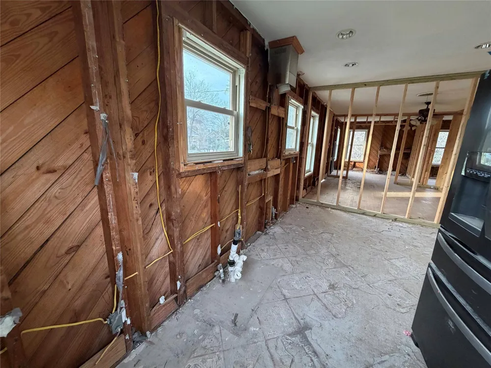 611 Mathis Street Houston, TX 77009