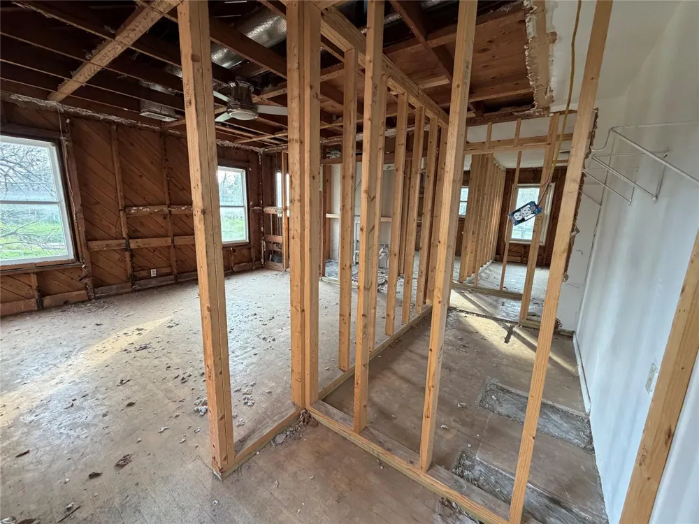 611 Mathis Street Houston, TX 77009