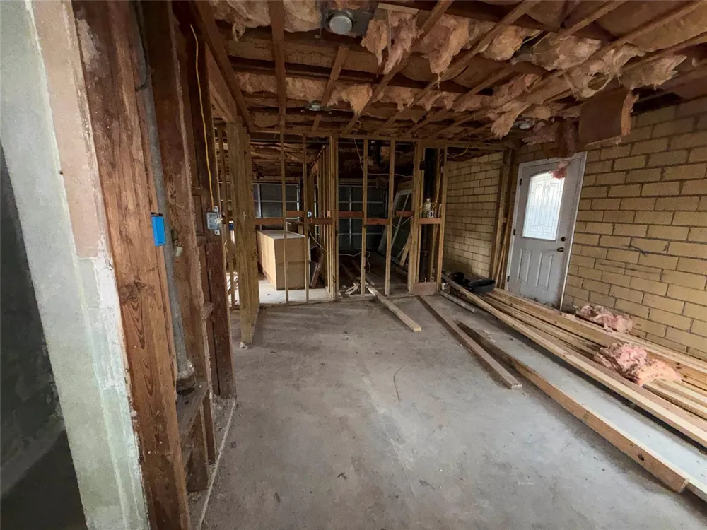 611 Mathis Street Houston, TX 77009
