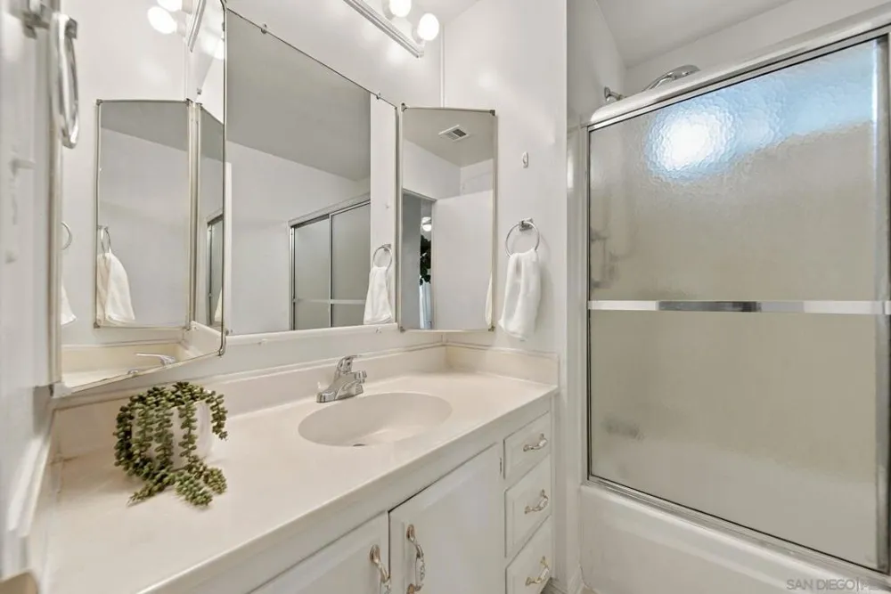 1120 Pepper Dr #SPC 141 El Cajon, CA 92021