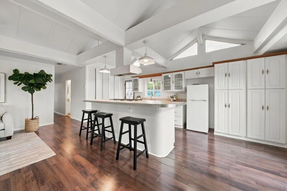 1120 Pepper Dr #SPC 141 El Cajon, CA 92021