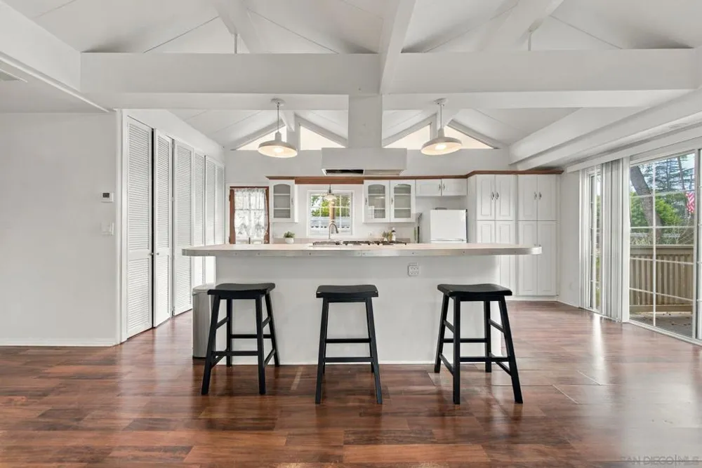 1120 Pepper Dr #SPC 141 El Cajon, CA 92021