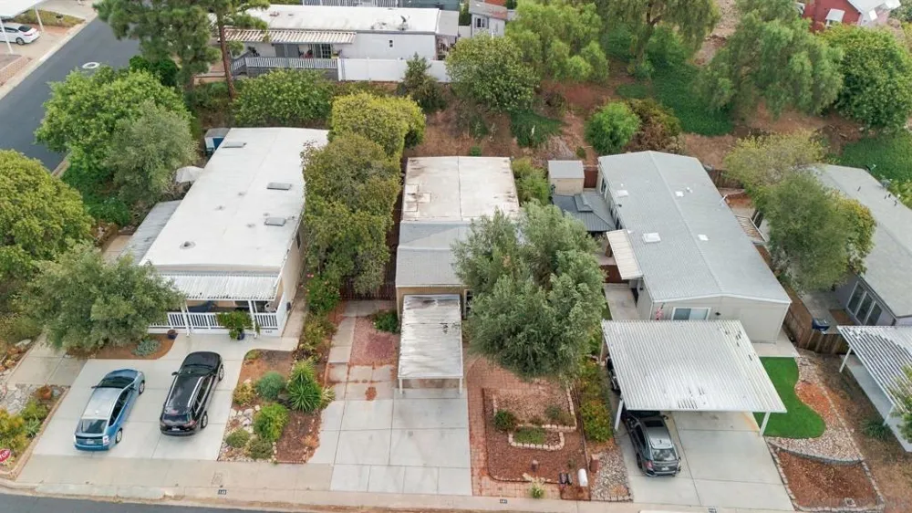 1120 Pepper Dr #SPC 141 El Cajon, CA 92021