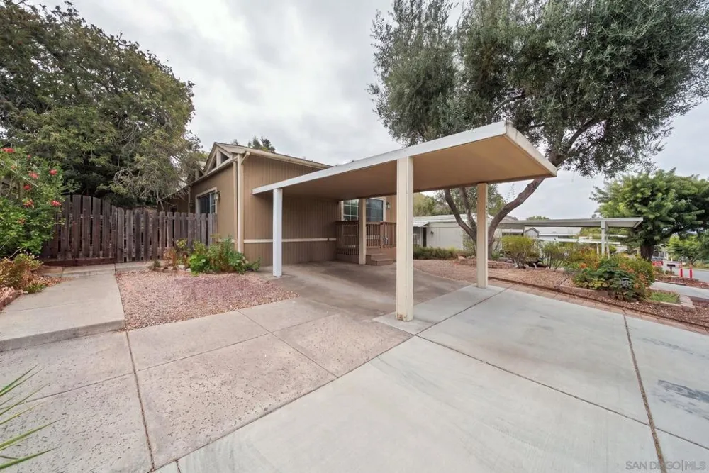 1120 Pepper Dr #SPC 141 El Cajon, CA 92021