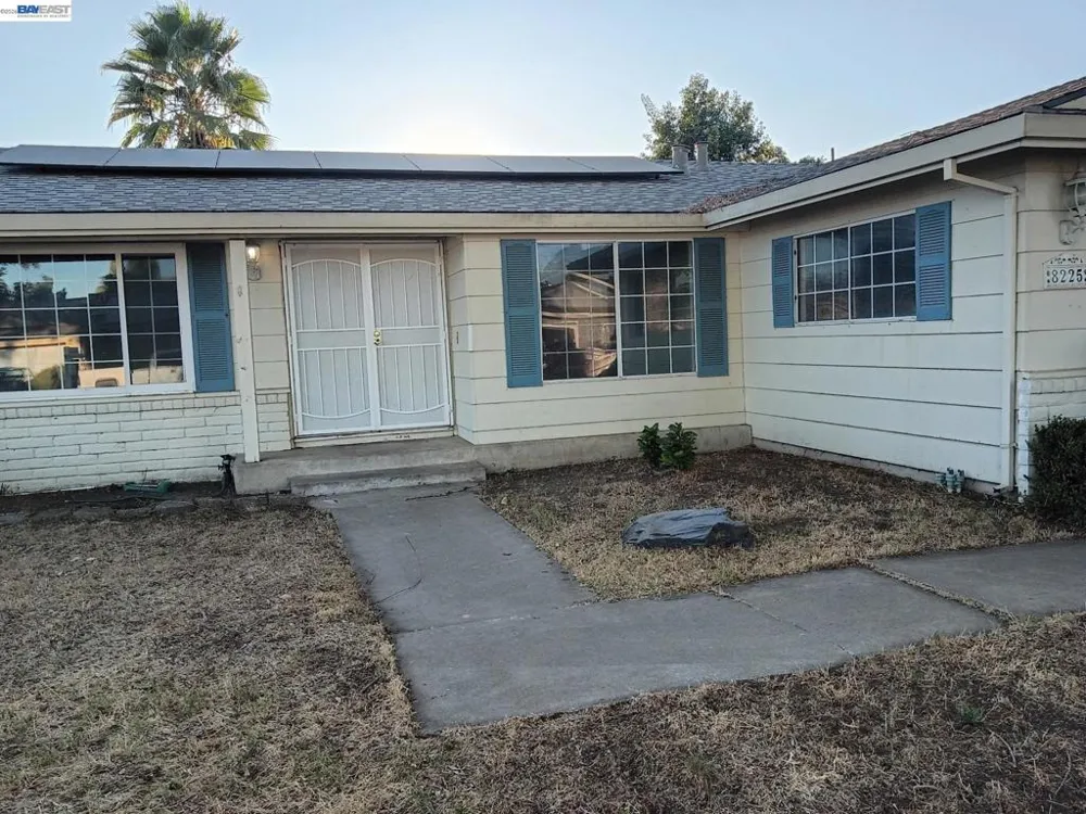 8225 Saratoga Way Stockton, CA 95209