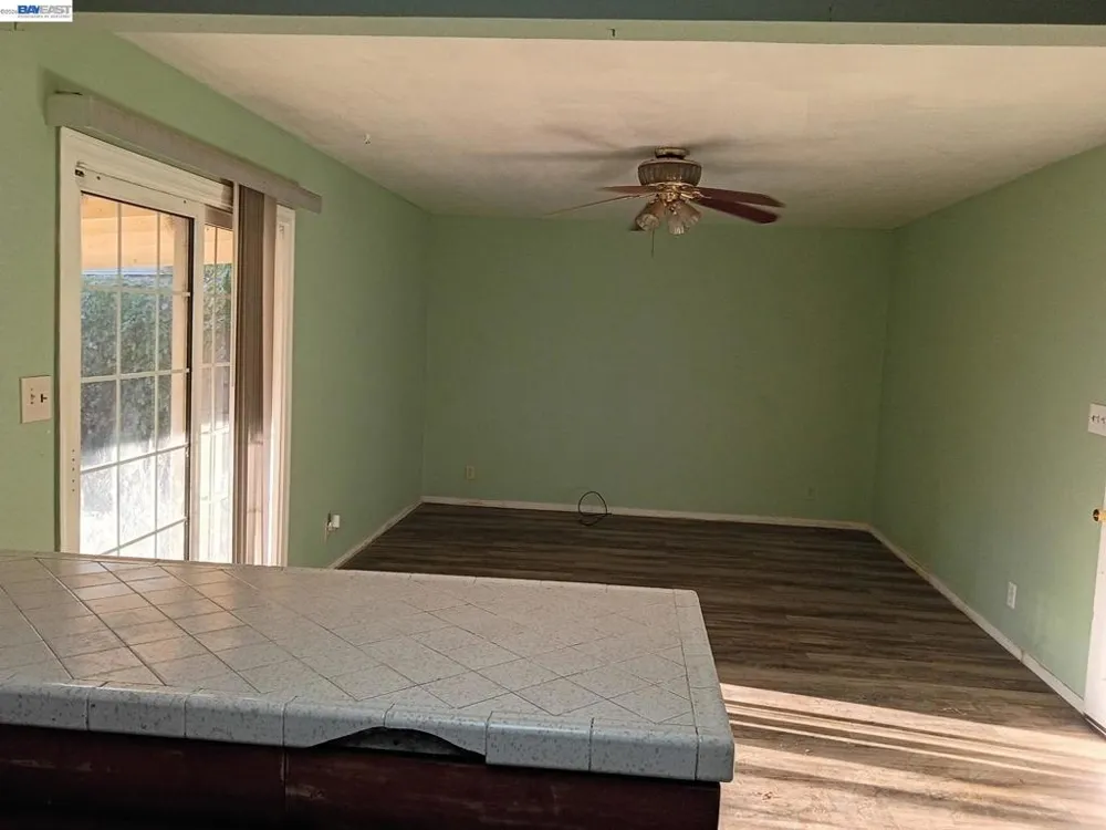 8225 Saratoga Way Stockton, CA 95209