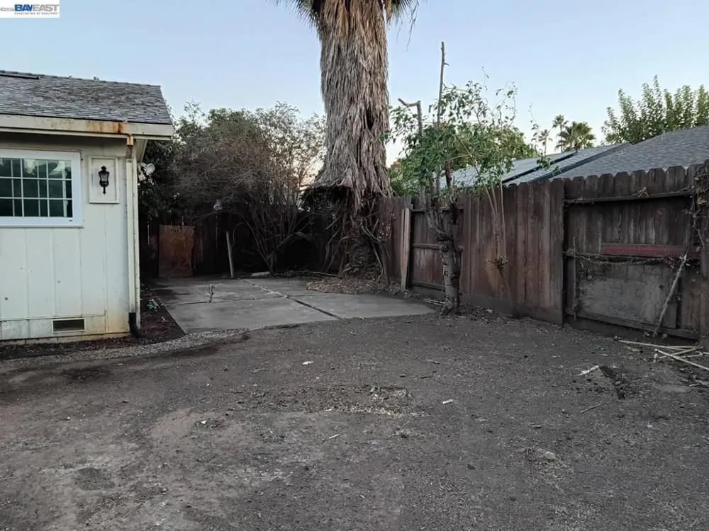 8225 Saratoga Way Stockton, CA 95209