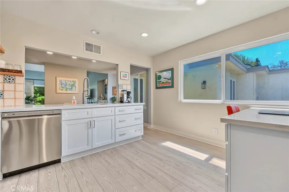 434 Champlain Claremont, CA 91711