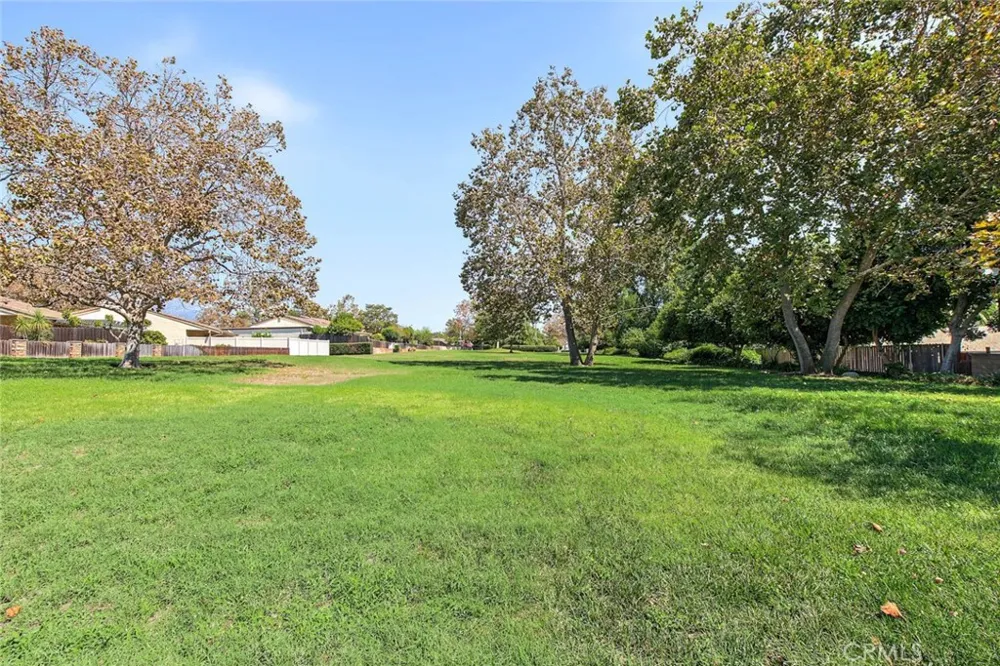 434 Champlain Claremont, CA 91711