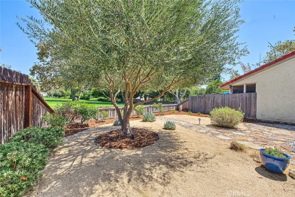 434 Champlain Claremont, CA 91711