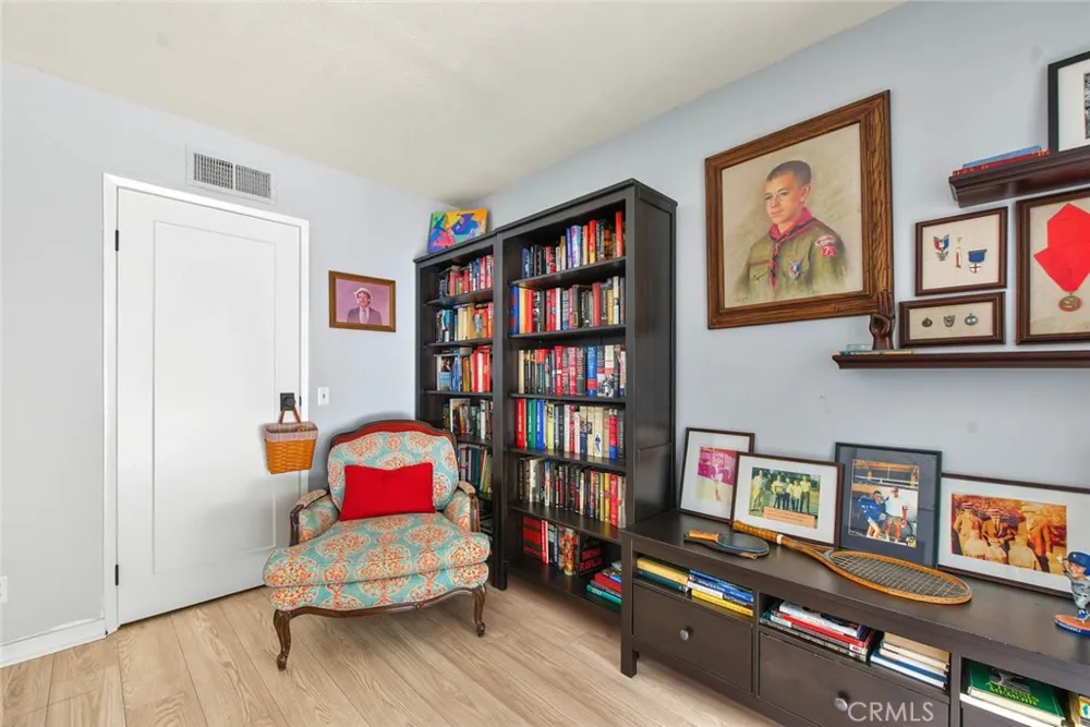434 Champlain Claremont, CA 91711