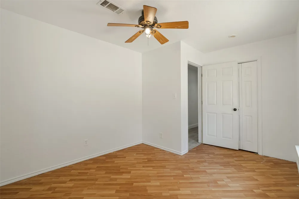 402 Myers Avenue Cleburne, TX 76033