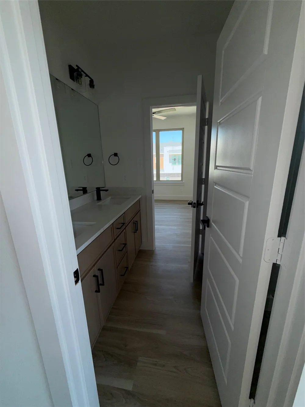 5634 Mesa Circle Dallas, TX 75235