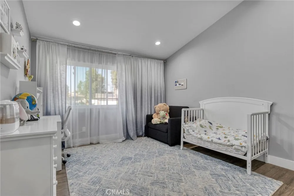 7293 Cirrus Way West Hills, CA 91307