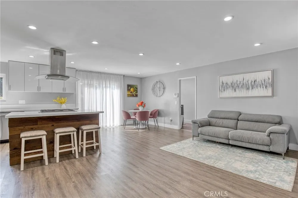 7293 Cirrus Way West Hills, CA 91307