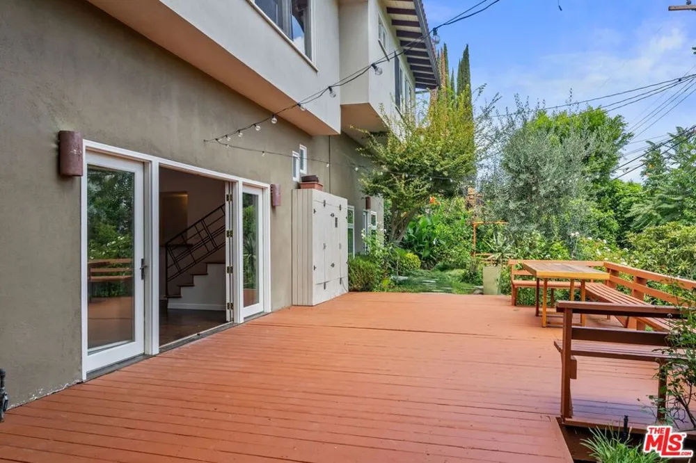 13463 Rand Drive Sherman Oaks, CA 91423