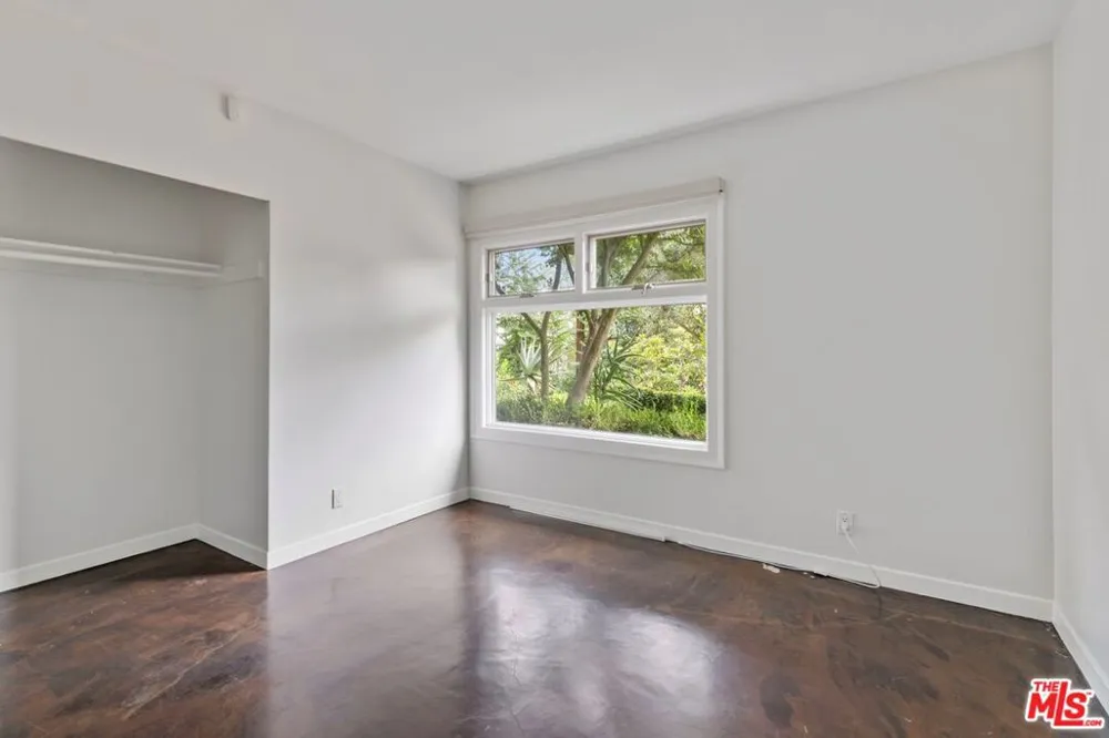 13463 Rand Drive Sherman Oaks, CA 91423