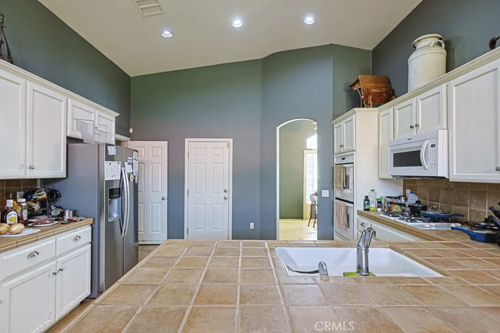 64586 Spyglass Desert Hot Springs, CA 92240