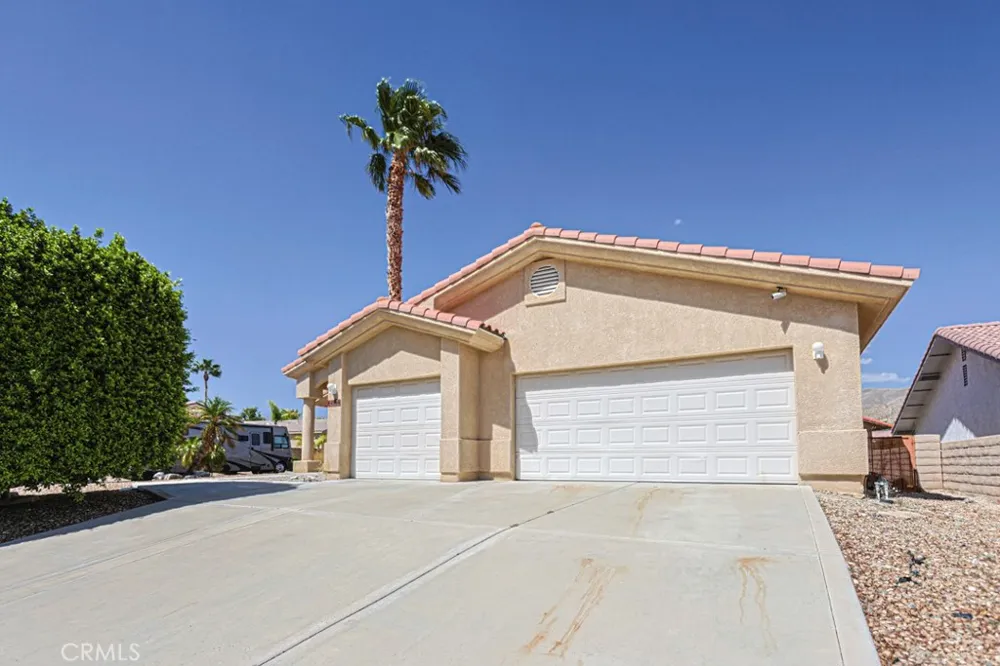 64586 Spyglass Desert Hot Springs, CA 92240
