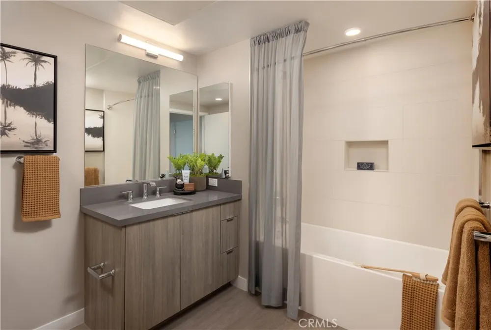 511 S Harbor #401 San Pedro, CA 90731
