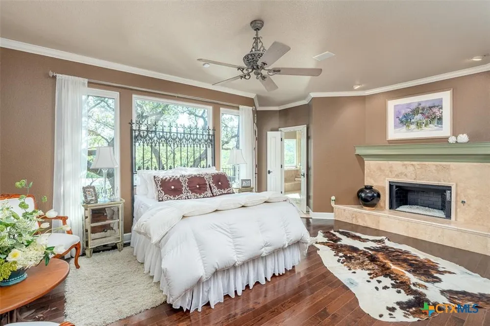 1300 Bluff Street Austin, TX 78704