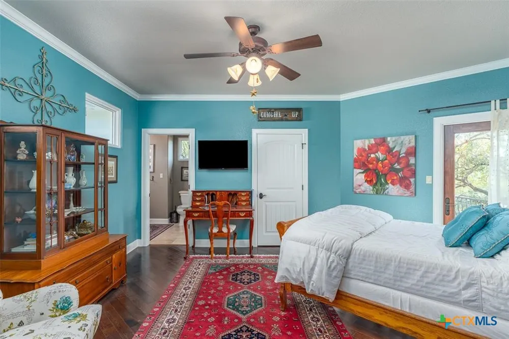 1300 Bluff Street Austin, TX 78704