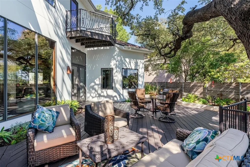 1300 Bluff Street Austin, TX 78704