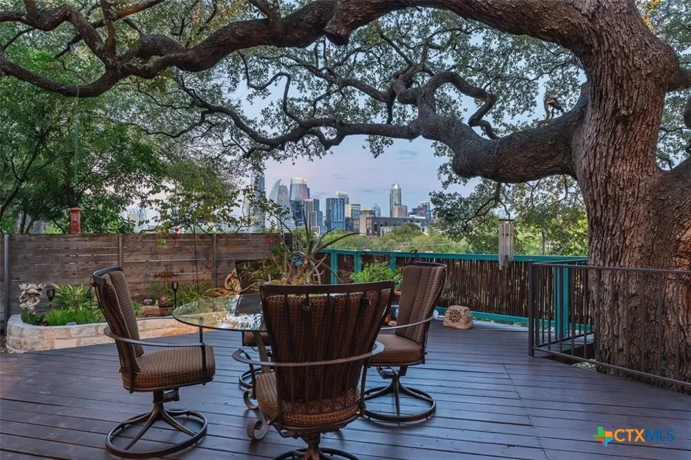 1300 Bluff Street Austin, TX 78704