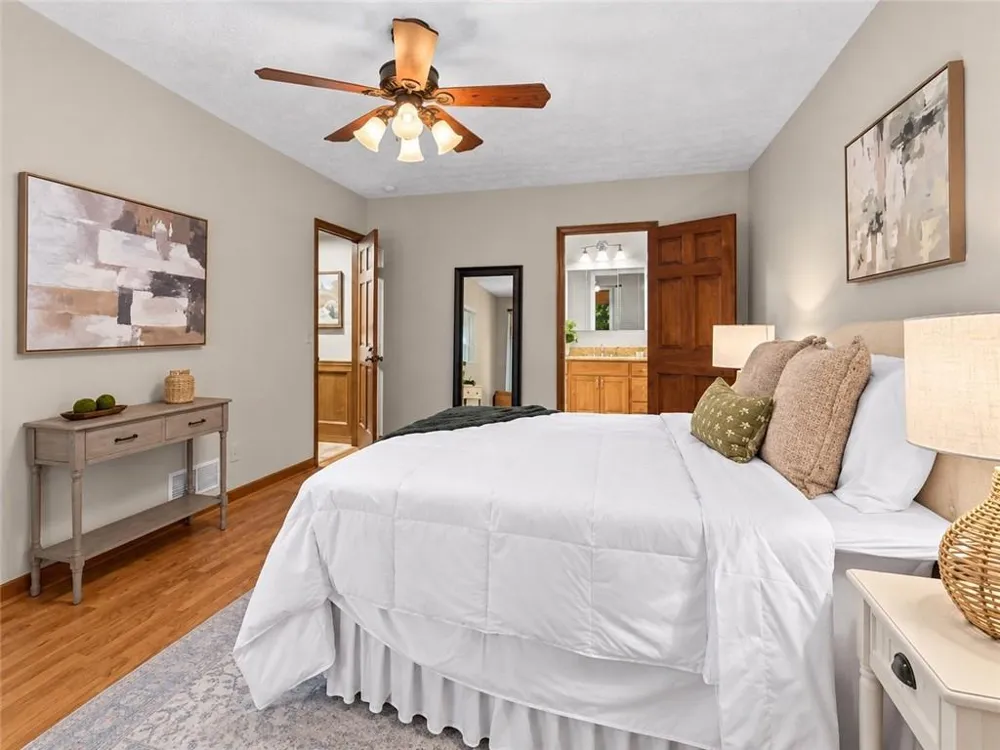 1052 Evelyn Lane Lilburn, GA 30047