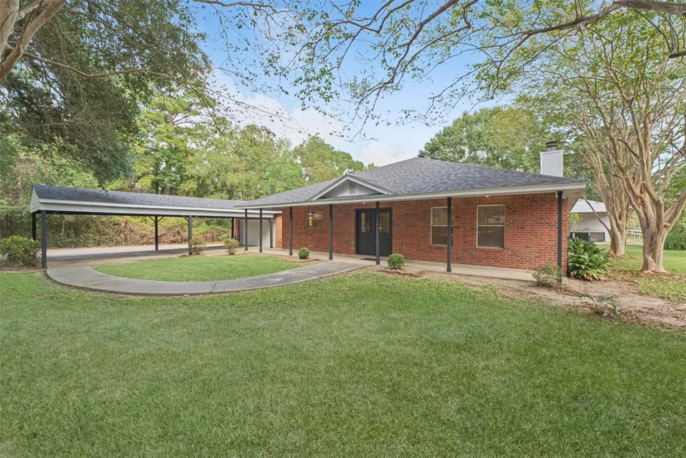 15276 Capitol Hill Road Montgomery, TX 77316
