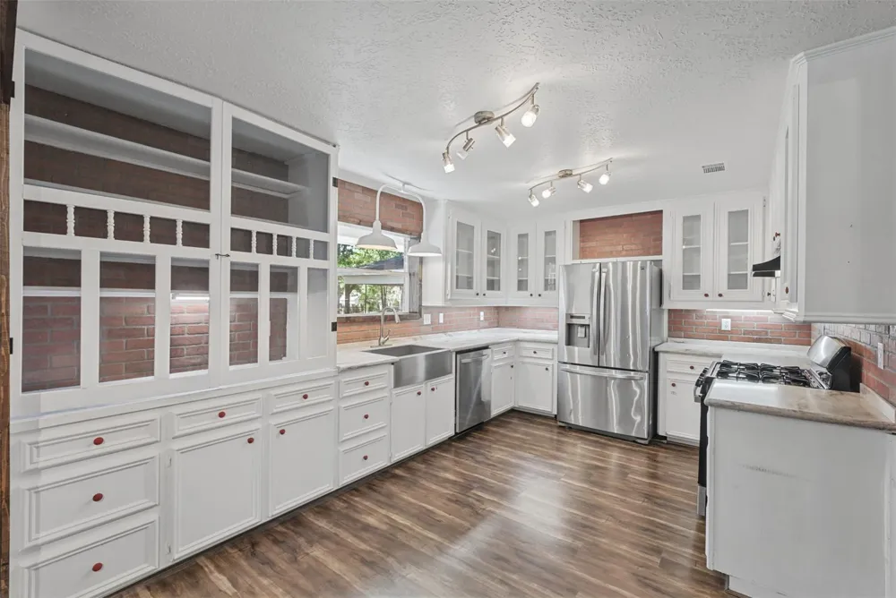 15276 Capitol Hill Road Montgomery, TX 77316