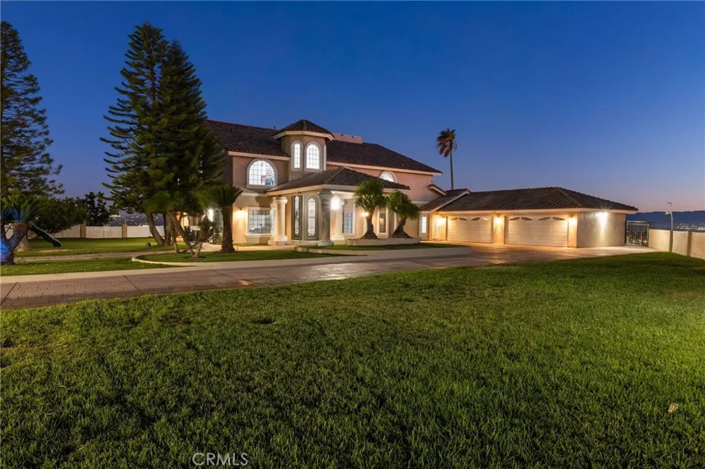 7077 Thunder Ridge Road Jurupa Valley, CA 92509