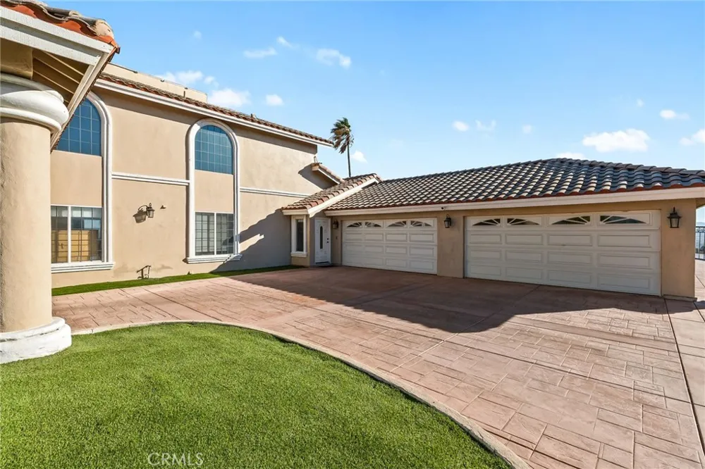 7077 Thunder Ridge Road Jurupa Valley, CA 92509