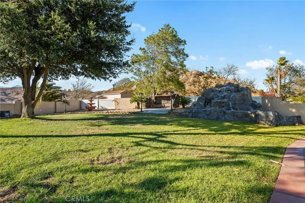 7077 Thunder Ridge Road Jurupa Valley, CA 92509