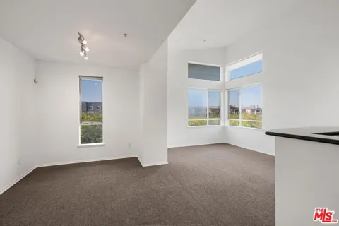 6400 Crescent Parkway #424