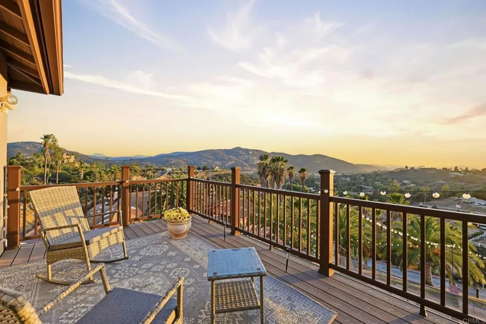 15844 Broad Oaks Road El Cajon, CA 92021
