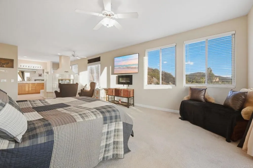 15844 Broad Oaks Road El Cajon, CA 92021
