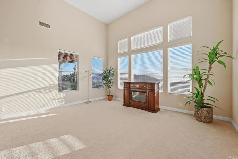 15844 Broad Oaks Road El Cajon, CA 92021