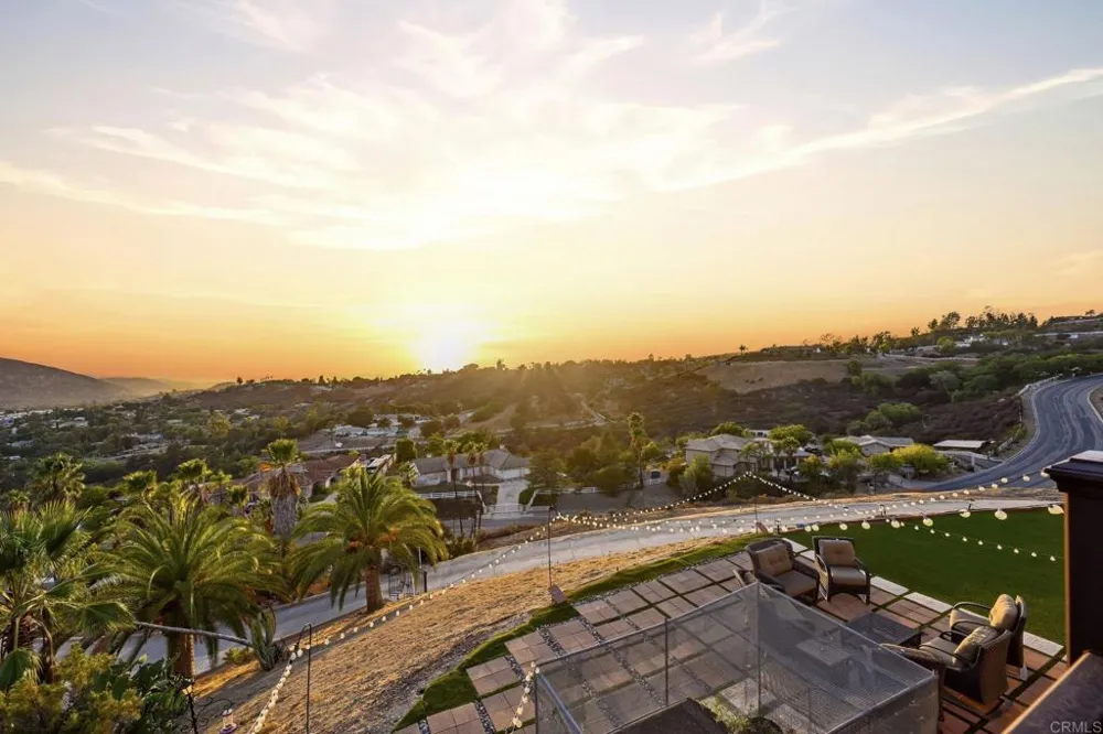 15844 Broad Oaks Road El Cajon, CA 92021