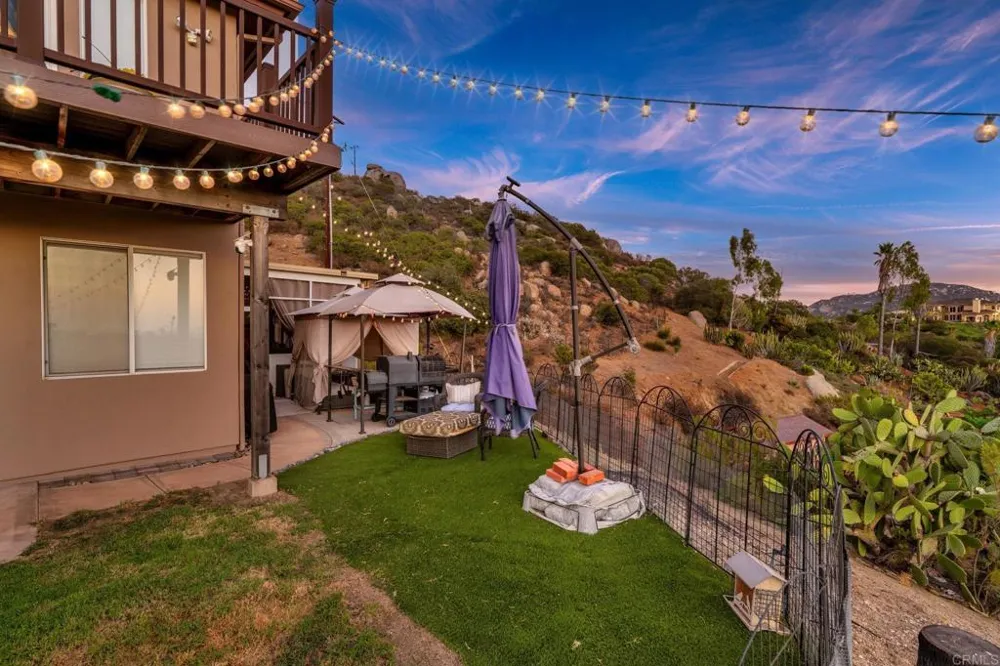 15844 Broad Oaks Road El Cajon, CA 92021