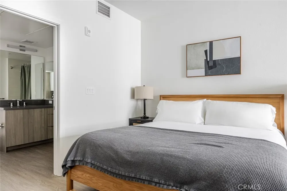 511 S Harbor #412 San Pedro, CA 90731