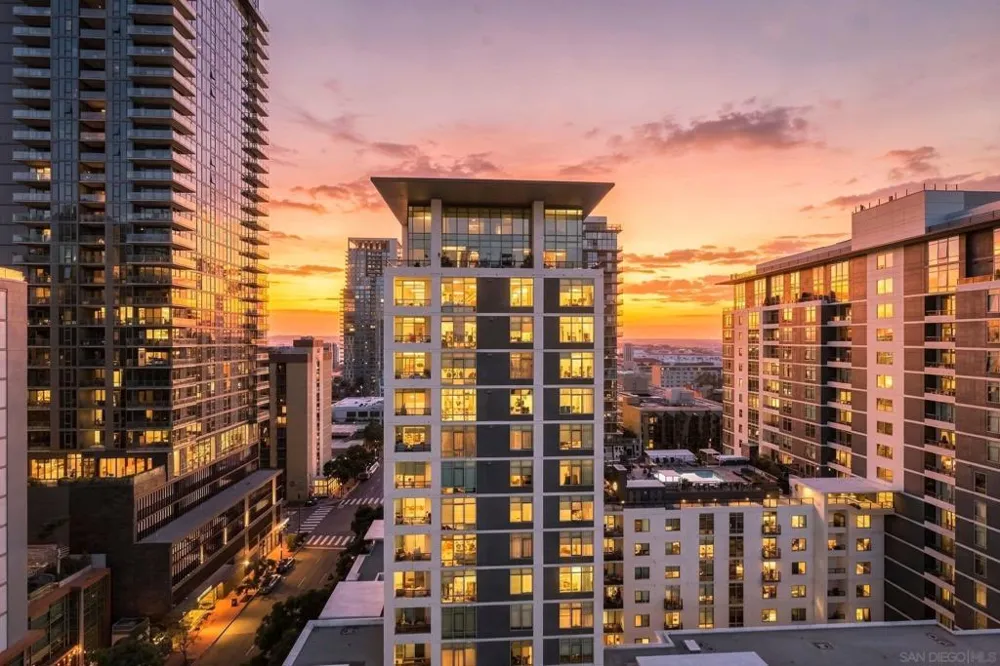 350 W Ash #1106 San Diego, CA 92101